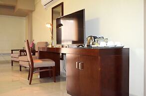 Hillside Plaza Hotel