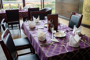 Hillside Plaza Hotel