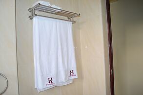 Hillside Plaza Hotel