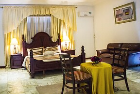 Embassy Suites Hotels & Restaurant