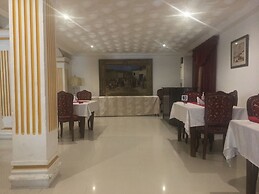 Embassy Suites Hotels & Restaurant