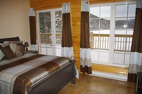 Auberge La Taniere A Tadoussac