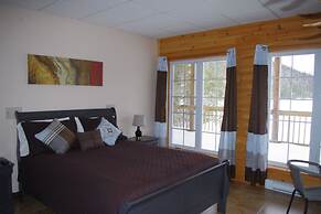 Auberge La Taniere A Tadoussac