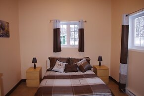 Auberge La Taniere A Tadoussac