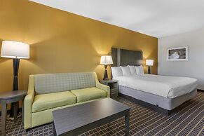 Best Western Plus Lampasas Inn & Suites
