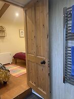 Ceridwen Glamping, Double decker Bus and Yurts