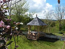 Ceridwen Glamping, Double decker Bus and Yurts