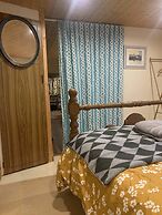 Ceridwen Glamping, Double decker Bus and Yurts