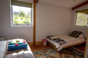 Ceridwen Glamping, Double decker Bus and Yurts