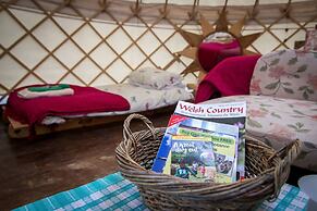 Ceridwen Glamping, Double decker Bus and Yurts