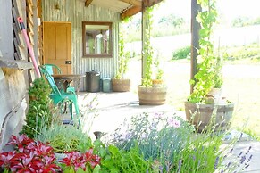 Ceridwen Glamping, Double decker Bus and Yurts