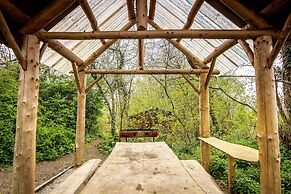 Ceridwen Glamping, Double decker Bus and Yurts