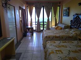 Hotel Marbella Playa Larga