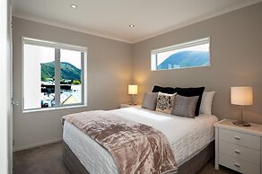 Picton Waterfront Apartments