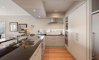 Picton Waterfront Apartments