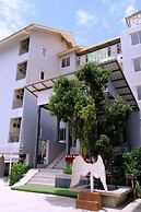 AA Resort Hotel