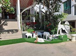AA Resort Hotel