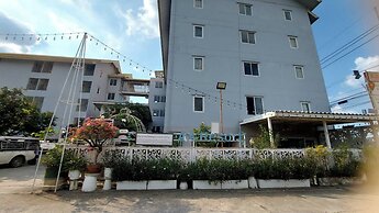 AA Resort Hotel