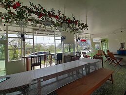 AA Resort Hotel