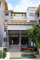 AA Resort Hotel