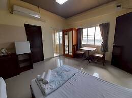 AA Resort Hotel