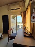 AA Resort Hotel