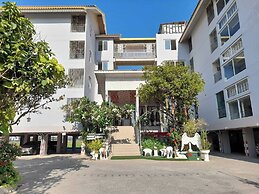 AA Resort Hotel