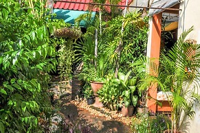 All In 1 Guesthouse Chiang Mai