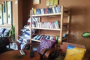 All In 1 Guesthouse Chiang Mai