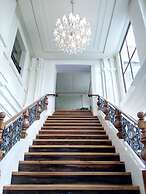 Ciudad Fernandina Hotel