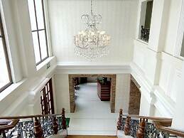 Ciudad Fernandina Hotel