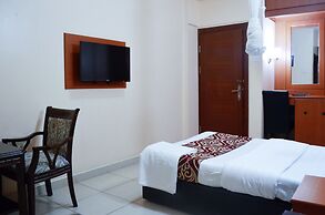 Wash and Wills Hotel