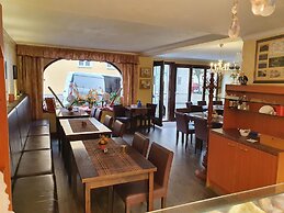 Hotel Restaurant Zur Traube