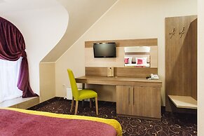 City & Business Hotel