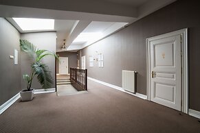 Modern Art Hotel - Maestro