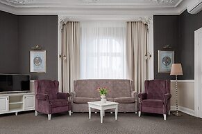 Modern Art Hotel - Maestro