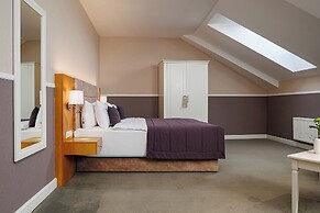 Modern Art Hotel - Maestro