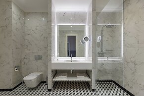 Modern Art Hotel - Maestro