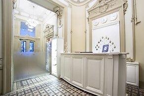 Modern Art Hotel - Maestro