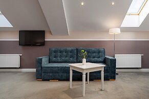Modern Art Hotel - Maestro