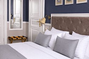 Modern Art Hotel - Maestro