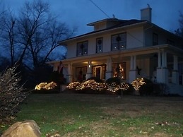 Hunter House Bed and Breakfast