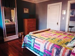 Hunter House Bed and Breakfast