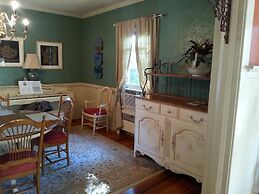 Hunter House Bed and Breakfast