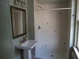 Hunter House Bed and Breakfast