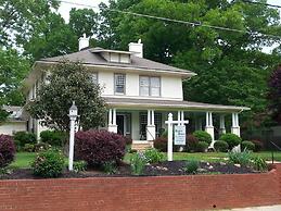 Hunter House Bed and Breakfast