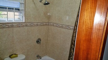 Modern London Decor Guest Apartments