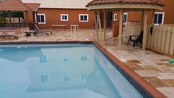 Modern London Decor Guest Apartments