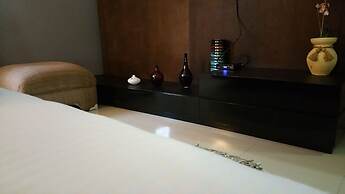 Modern London Decor Guest Apartments