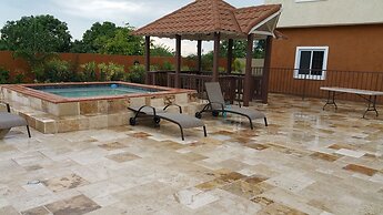 Modern London Decor Guest Apartments